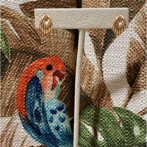 14K Solid Yellow Gold Shell Shaped Earrings